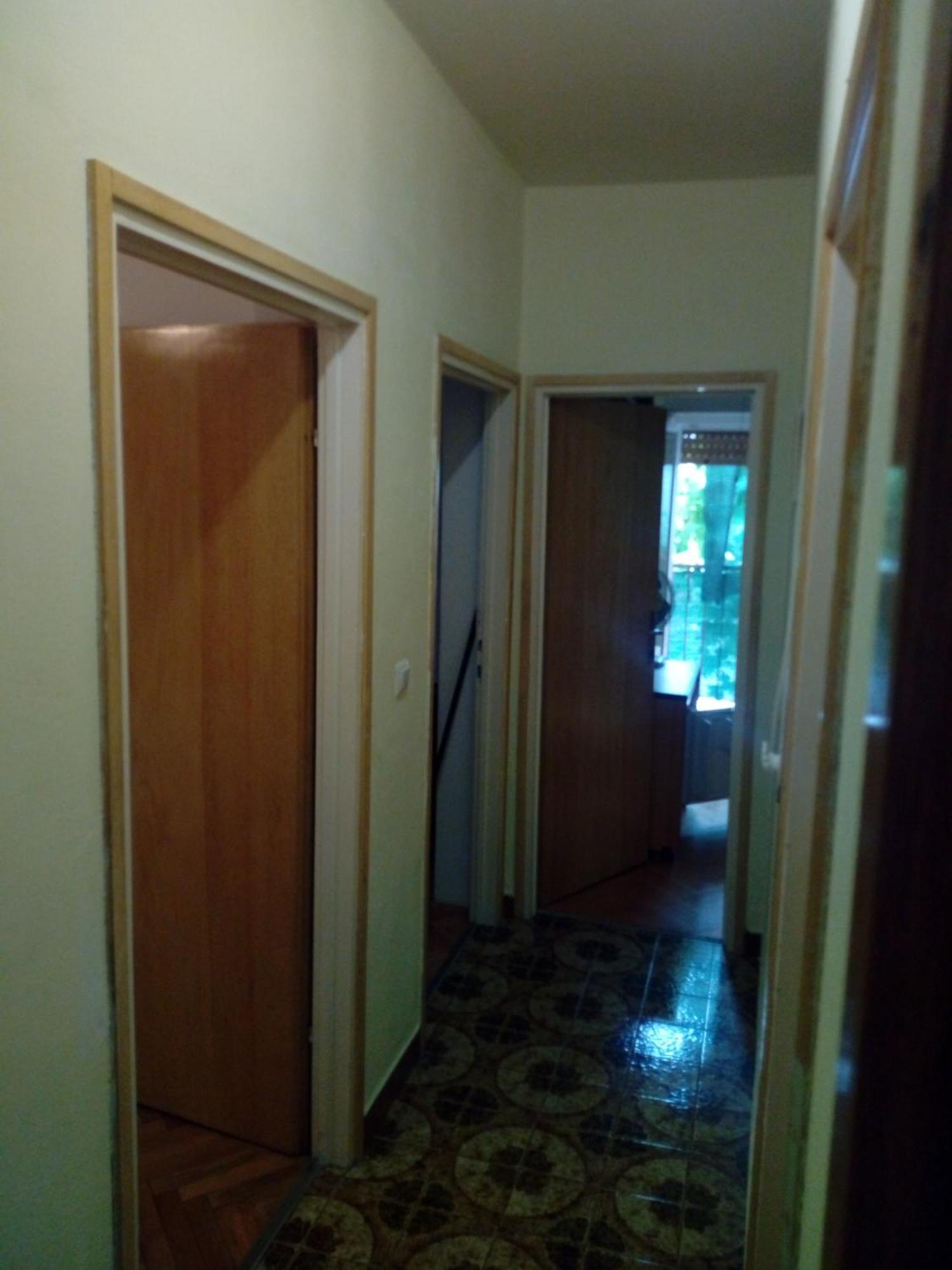 Apartment Luka Room's *