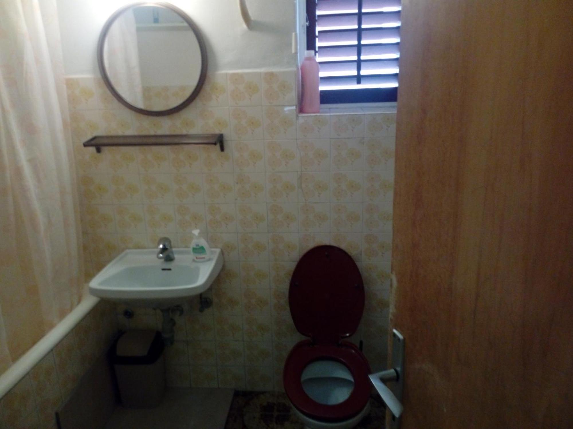 Luka Room's